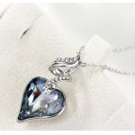 Dlhý náhrdelník s príveskom srdiečko zdobený kryštálmi Swarovski