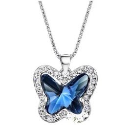 Náhrdelník so vzorom motýľa