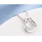 Náhrdelník so srdiečkovým príveskom, Rhodium