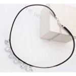 Kožený náhrdelník