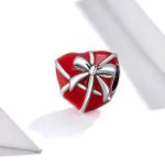 Strieborný prívesok, darčekové balenie, červený