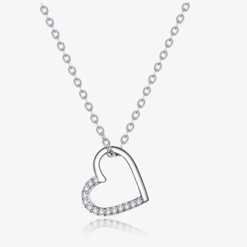 Strieborný náhrdelník s príveskom srdiečka