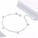 Ezüst karkötő szívekkel