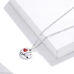 Strieborný náhrdelník s príveskom stetoskop