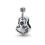 Strieborné kúzlo, gitara