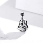 Strieborné kúzlo, gitara