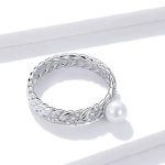 Strieborné náušnice s perlami