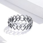 Strieborný prsteň, geometrický, veľkosť 8