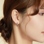 Strieborné náušnice, retiazka