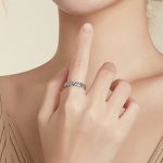 Strieborný prsteň, zapletaný, veľkosť 7