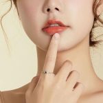 Strieborný prsteň s modrým kameňom, veľkosť 6