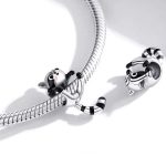 Strieborné kúzlo, mýval