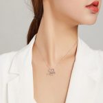 Strieborný náhrdelník, pravá láska