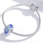 Strieborné kúzlo, modrý kvet