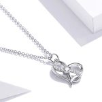 Strieborný náhrdelník s nekonečným príveskom lásky