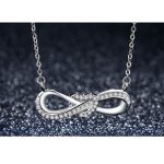 Strieborný náhrdelník s príveskom nekonečnej lásky