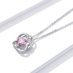 Strieborný náhrdelník s trojitým srdiečkom