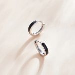 Strieborné náušnice, čierno-biele