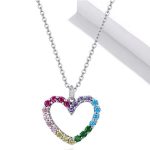 Strieborný náhrdelník s dúhovým srdiečkom