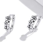 Strieborné náušnice s kvetmi