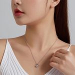 Strieborný náhrdelník s príveskom srdiečka