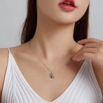 Strieborný náhrdelník s paletou farieb