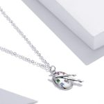 Strieborný náhrdelník s paletou farieb