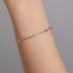 Ezüst karkötő, ezüstszínű