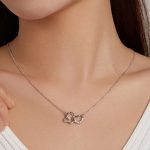 Strieborný náhrdelník, čistá láska