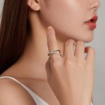 Dámsky prsteň, strieborný, dvojitý, veľkosť 8