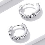 Strieborné kruhové náušnice s krištáľom
