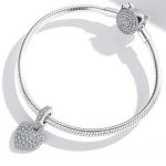 Strieborné kúzlo, srdce s krištáľom