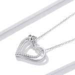 Strieborný náhrdelník so srdiečkom a motýľom