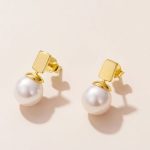 Dámske náušnice strieborné s perlami