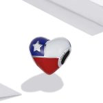 Strieborné kúzlo, srdce, vzor vlajky