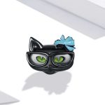 Strieborné kúzlo, mačka s kvetom