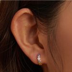 Dámske náušnice, strieborné, s farebnými srdiečkami