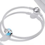 Strieborné kúzlo, cestovanie