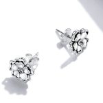 Strieborné napichovacie náušnice, kvetinka