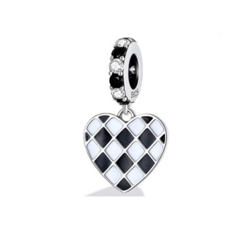 Strieborné kúzlo, srdce, čiernobiele