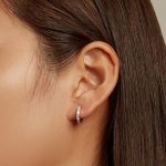 Strieborné kruhové náušnice, bielo-ružové