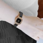 Dámske hodinky Shengke, obdĺžnikové, s kryštálmi