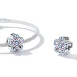 Strieborné kúzlo, kvet s motýľmi