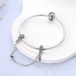 Strieborný prívesok s bezpečnostnou retiazkou, vtáčie pierko