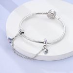 Strieborný prívesok s bezpečnostnou retiazkou, jednorožec