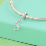 Strieborný prívesok, písmeno S