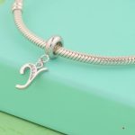 Strieborný prívesok, písmeno Y