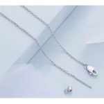 Strieborný náhrdelník so zeleným kryštálom