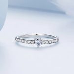 Strieborný dámsky prsteň so srdiečkom, veľkosť 6