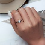 Strieborný prsteň, opál, veľkosť 8